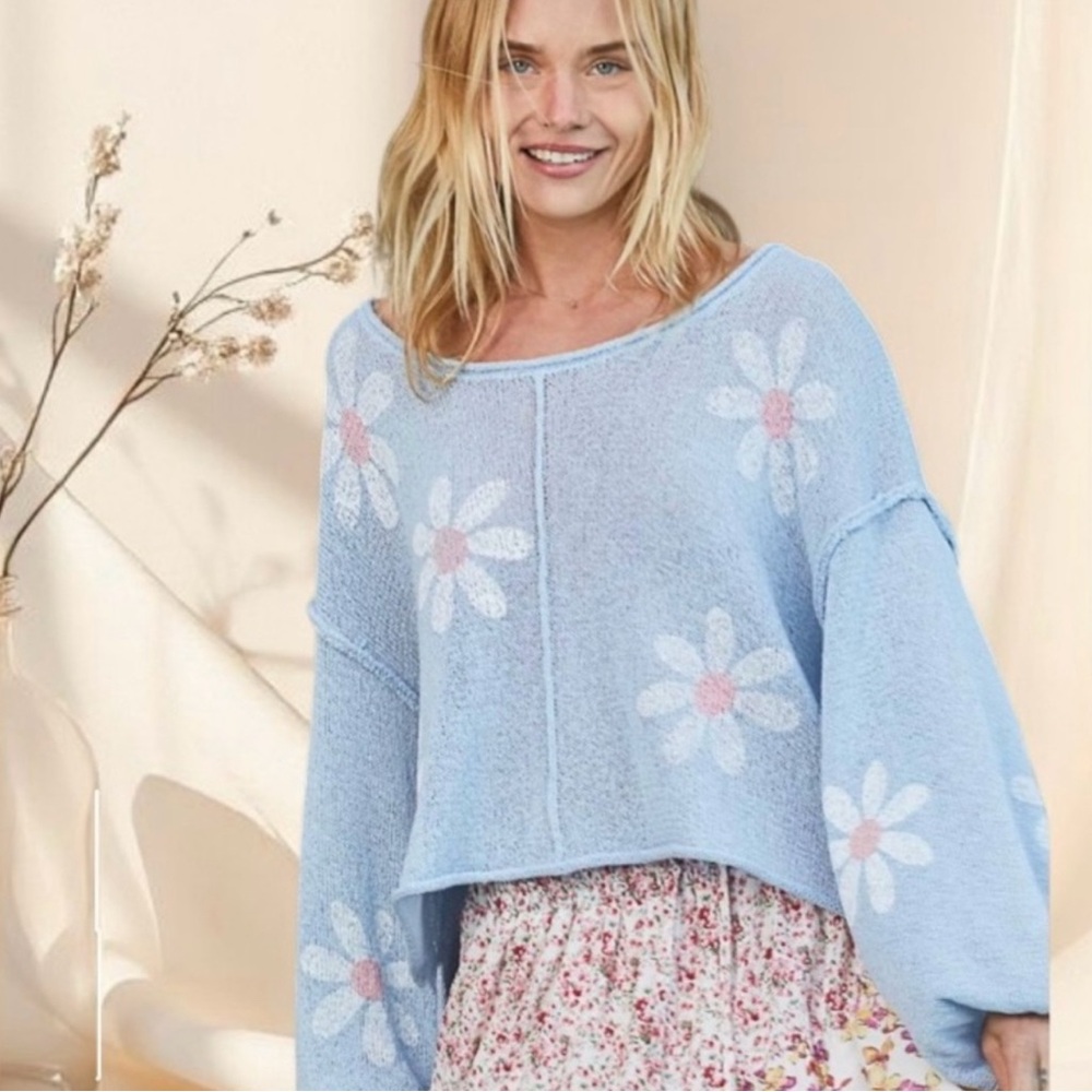 POL Sky Blue Daisy Print Sweater - Picture 3 of 4